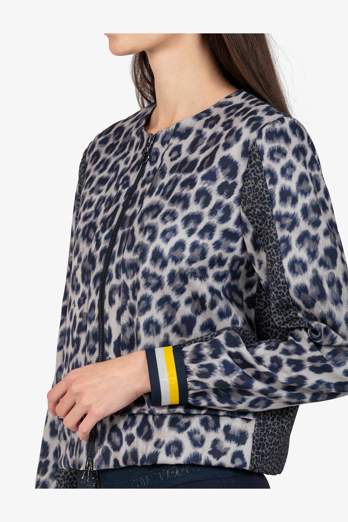 Short Round-Necked Jacket