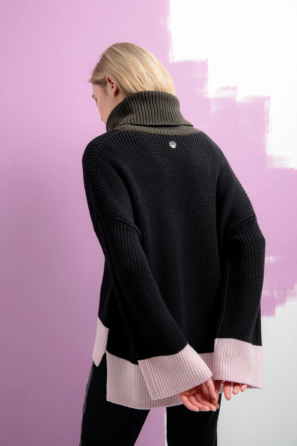 Oversized Jumper with Color Block Effect