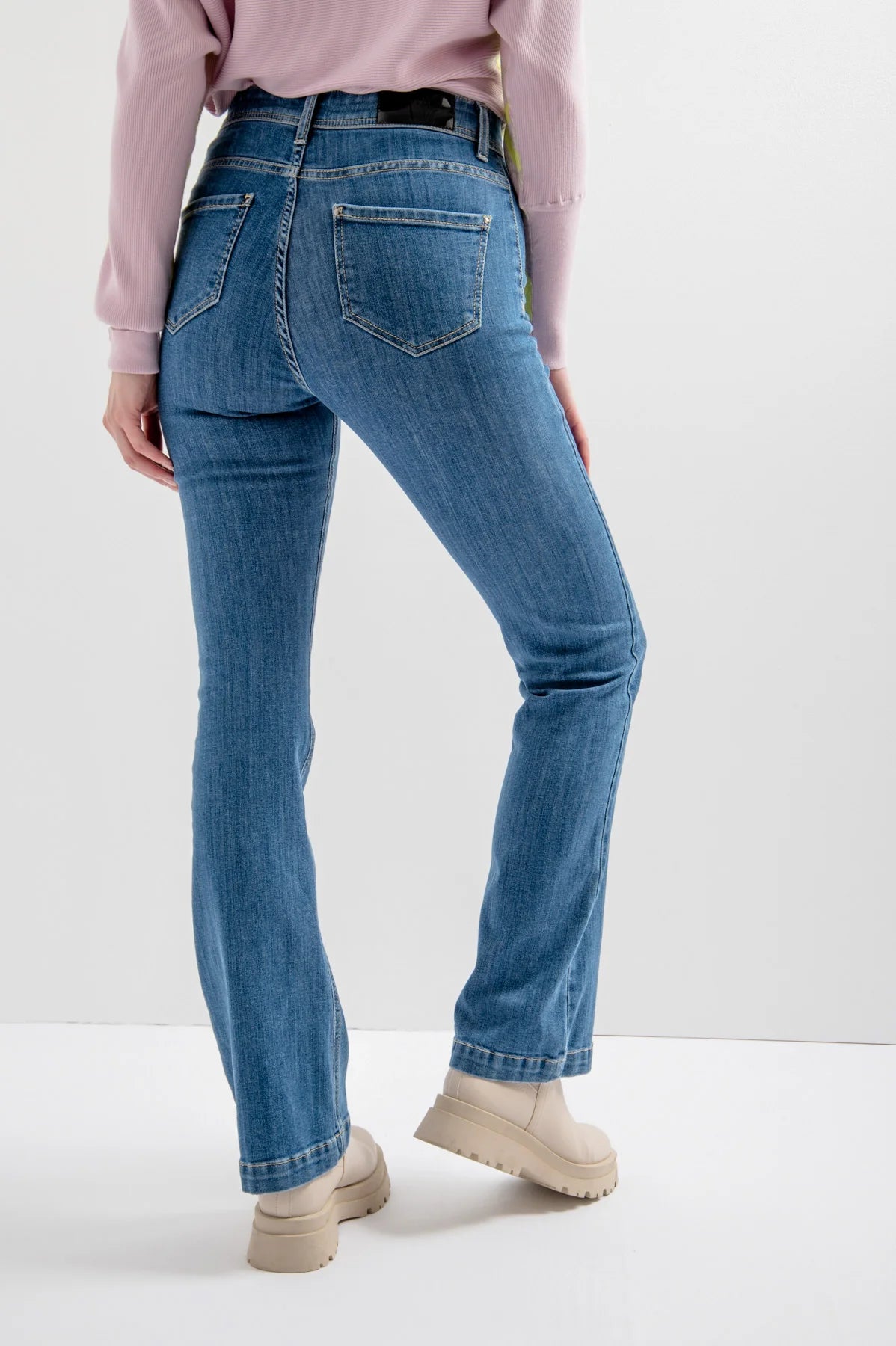Jeans with Wide Leg