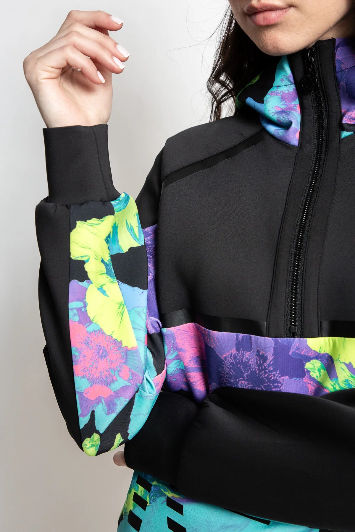 Sweatshirt with Floral Print Block
