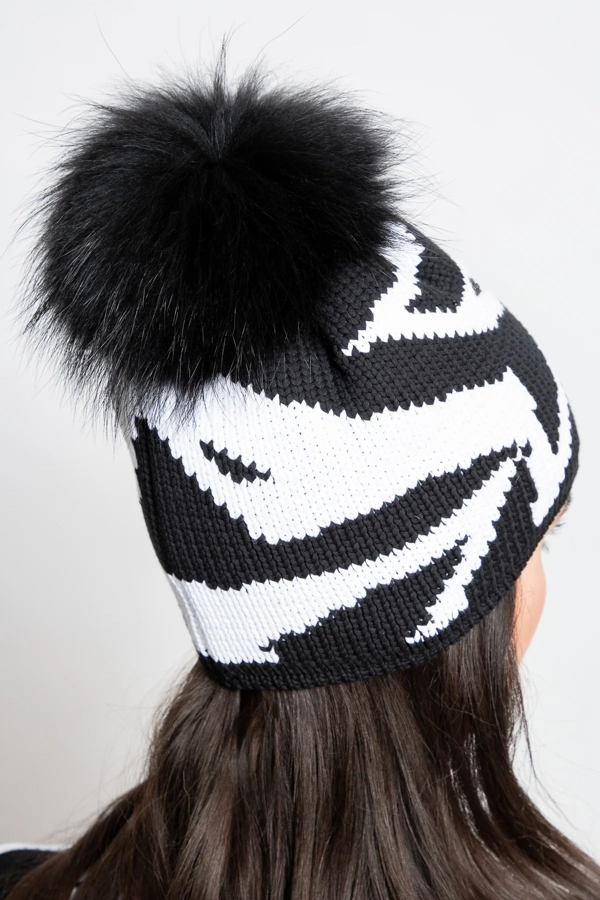 Coarse Knit Hat with Star Pattern