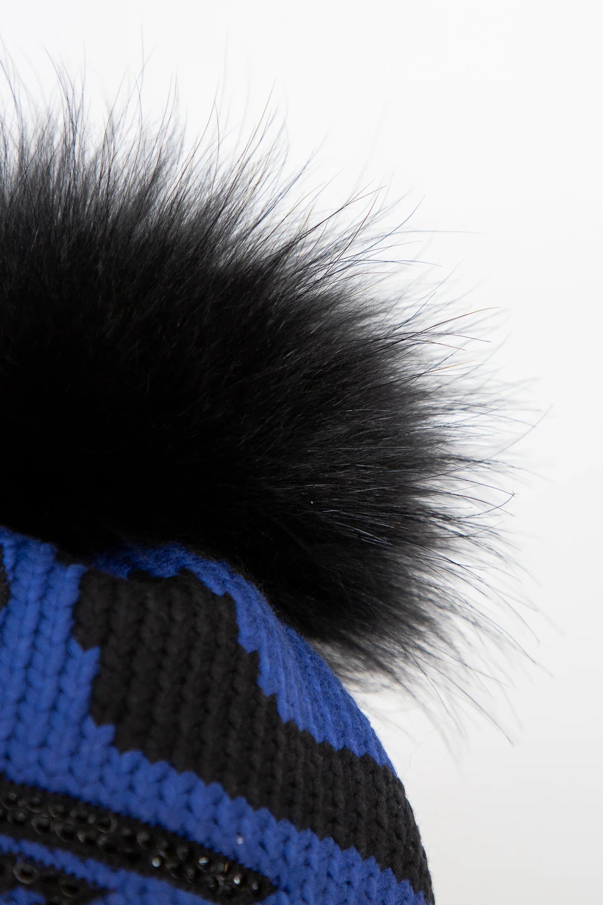 Coarse Knit Hat with Star Pattern
