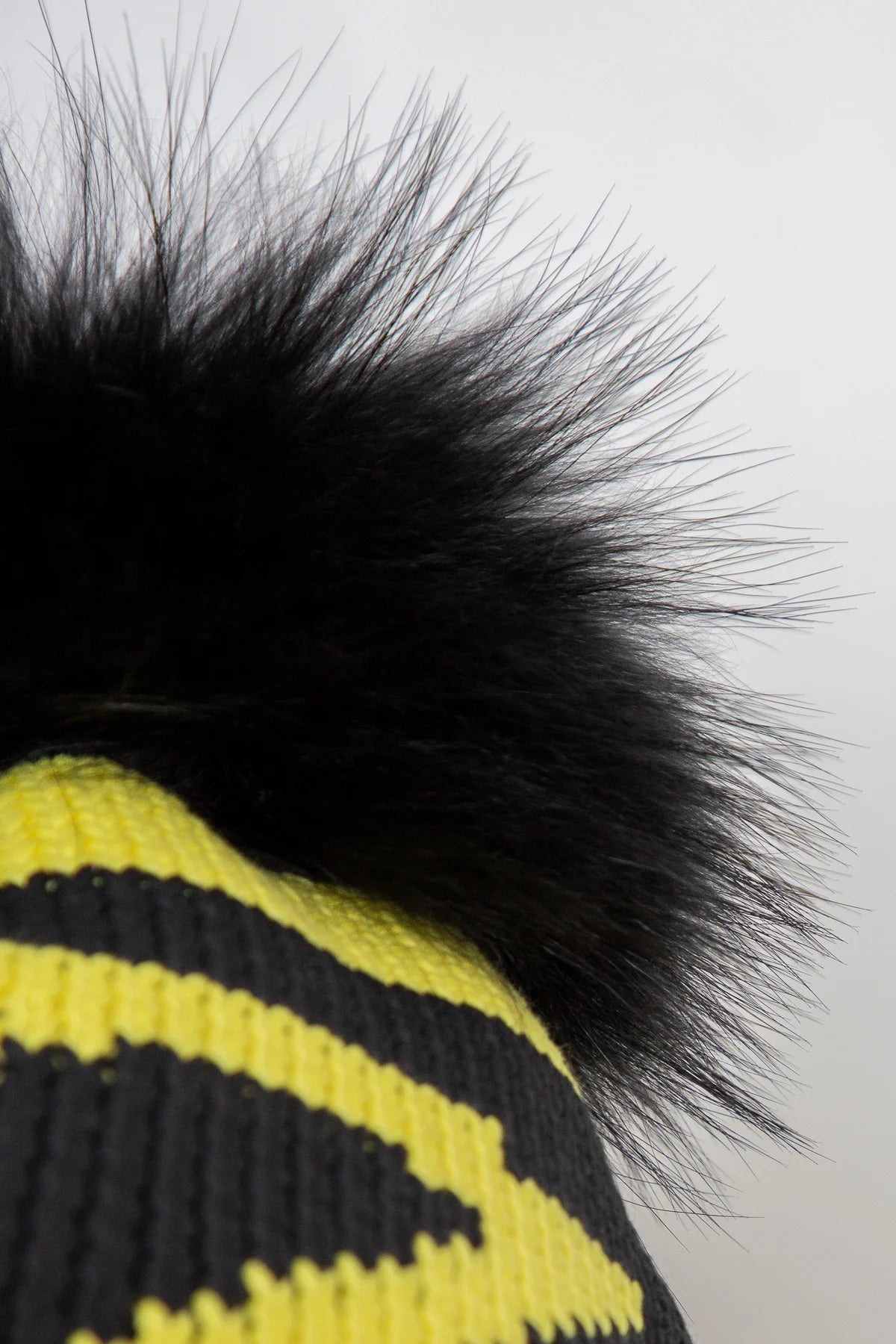 Coarse Knit Hat with Star Pattern
