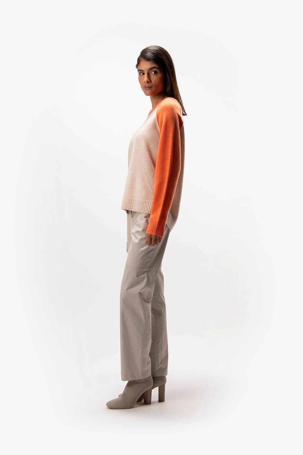 Elegant Trousers with Zip