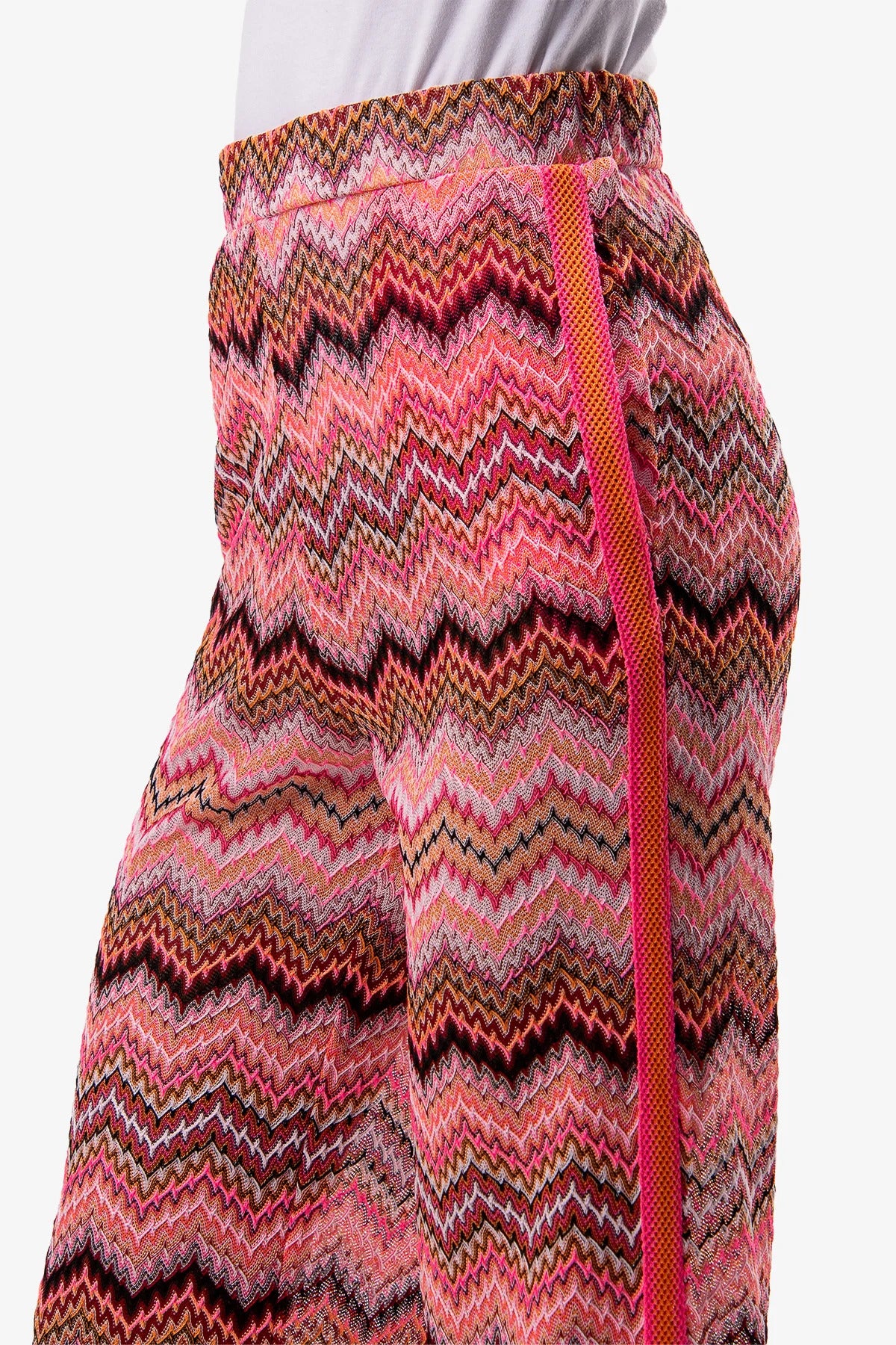 Pants with Zigzag Pattern