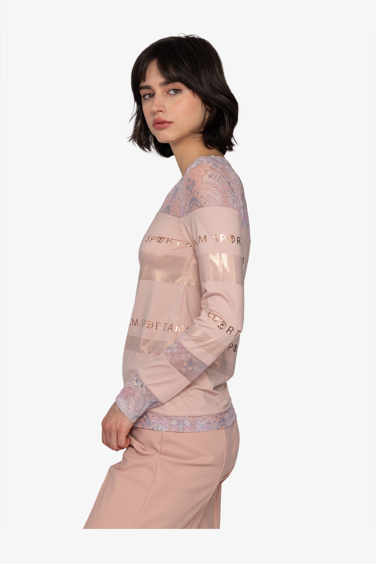 Long sleeve Shirt with Round Neck