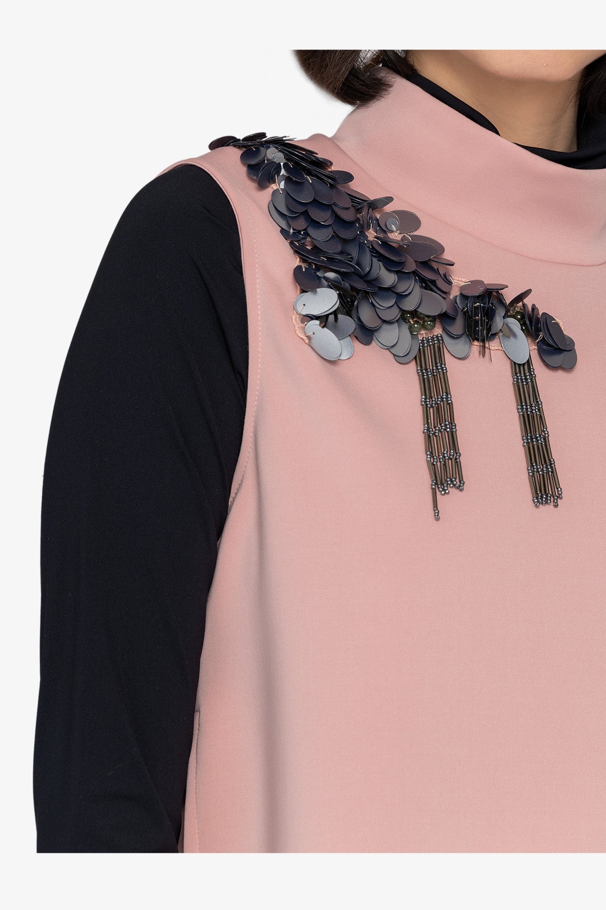 Sleeveless Top with Stand-up Collar