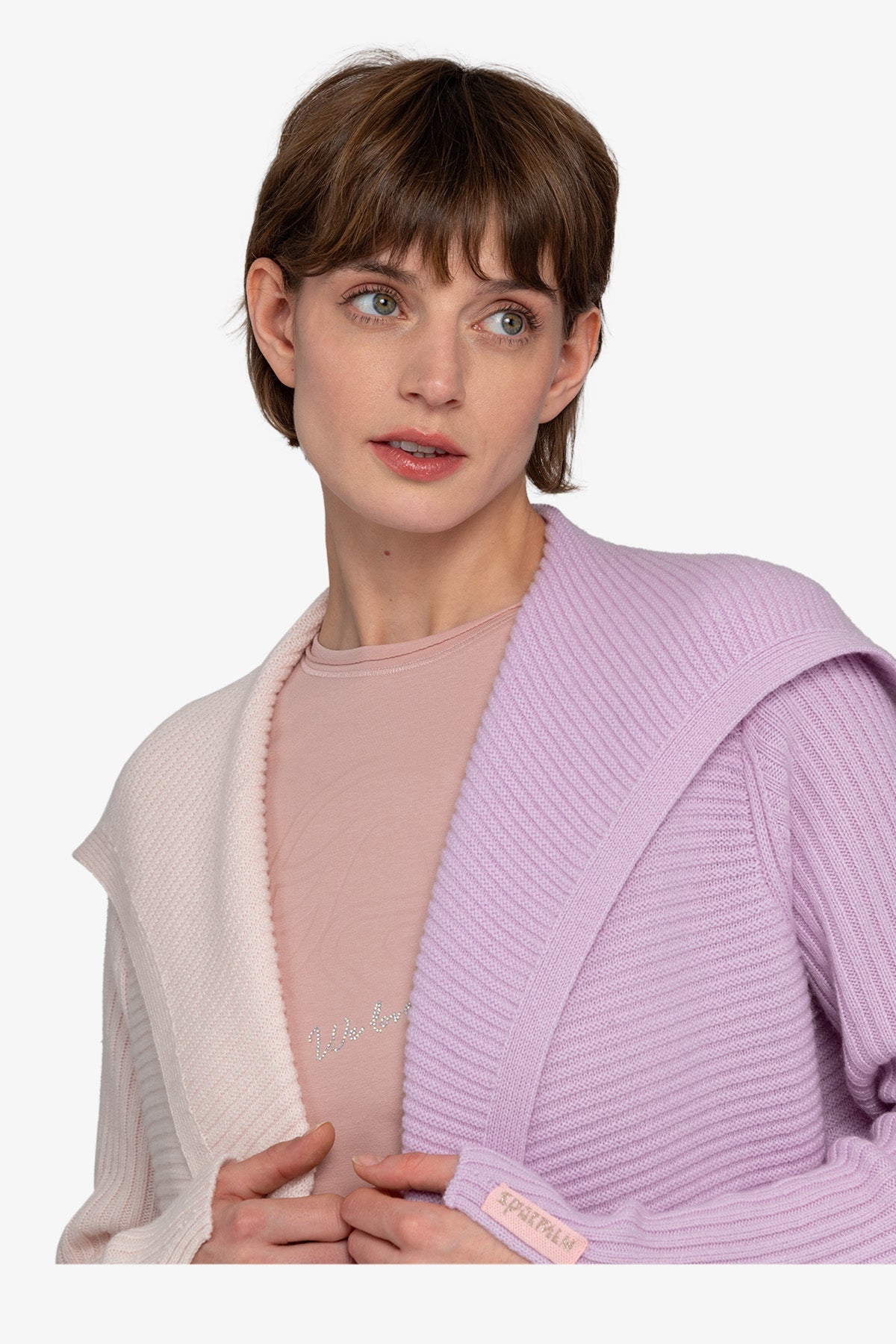 Cardigan without Fastening