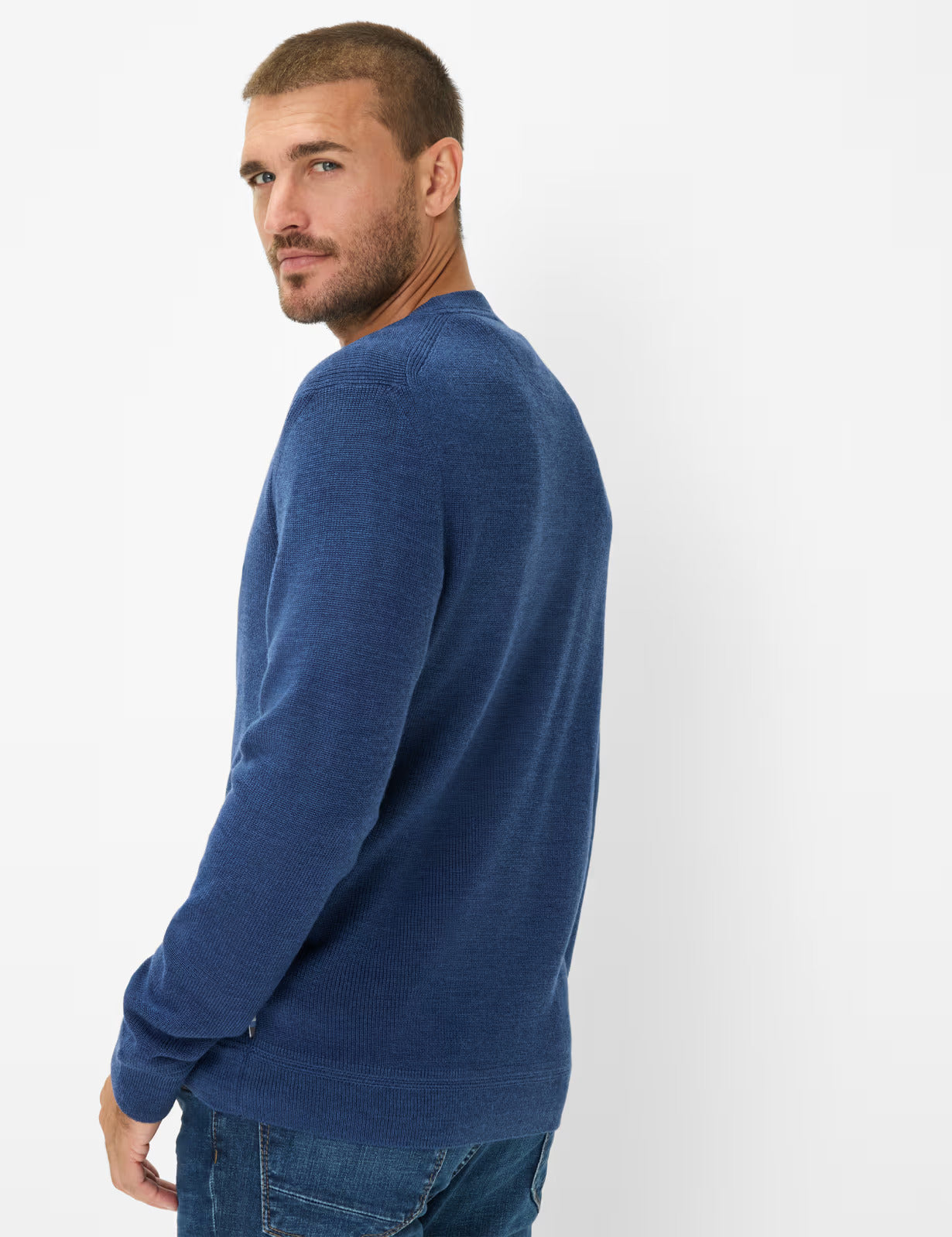 Feel Good Sportive: Knitted Sweater in a Cotton Mix