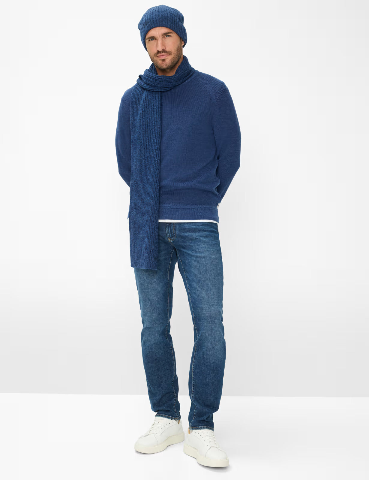 Feel Good Sportive: Knitted Sweater in a Cotton Mix