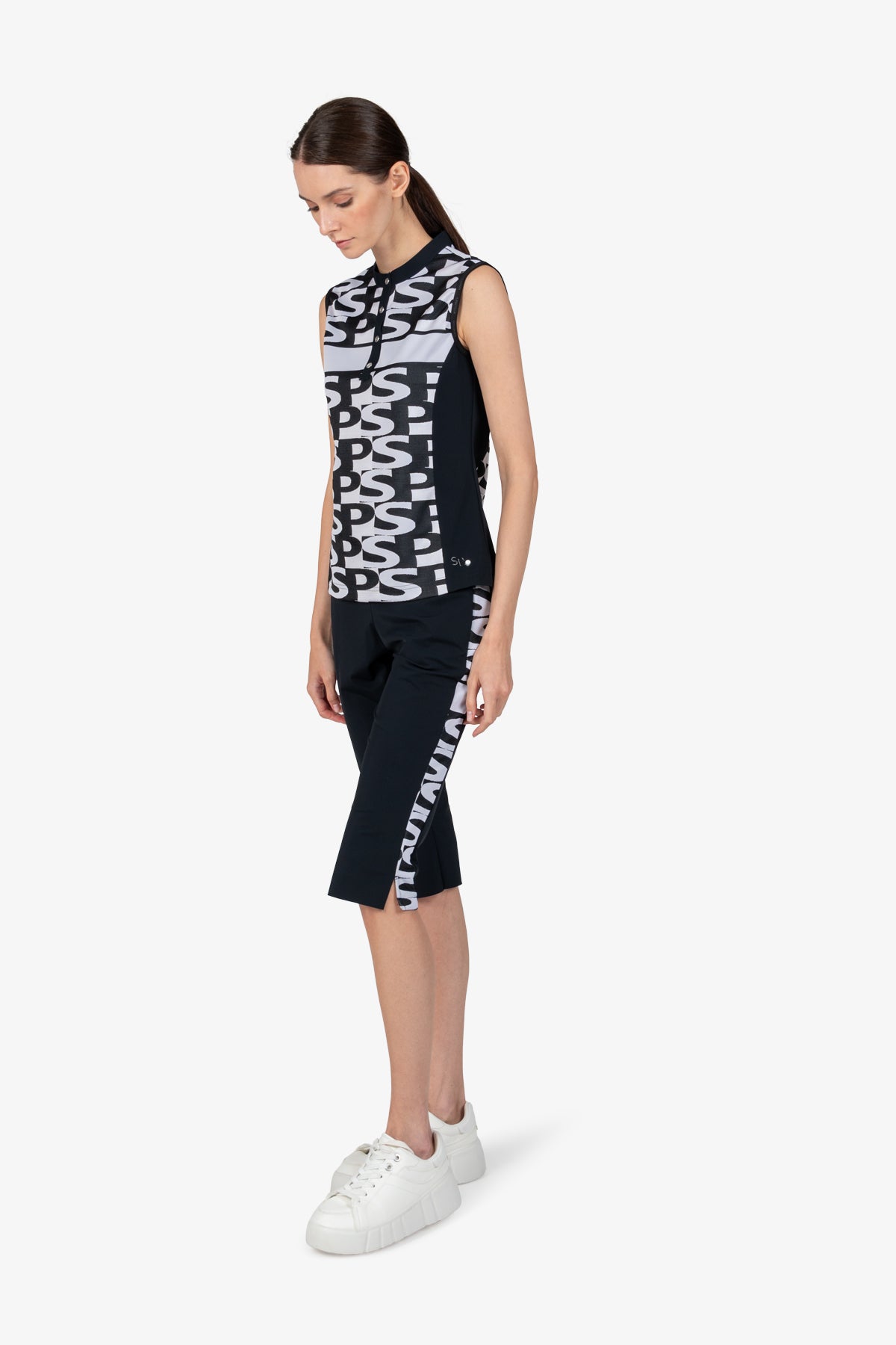 Sleeveless Shirt with Stand-up Collar