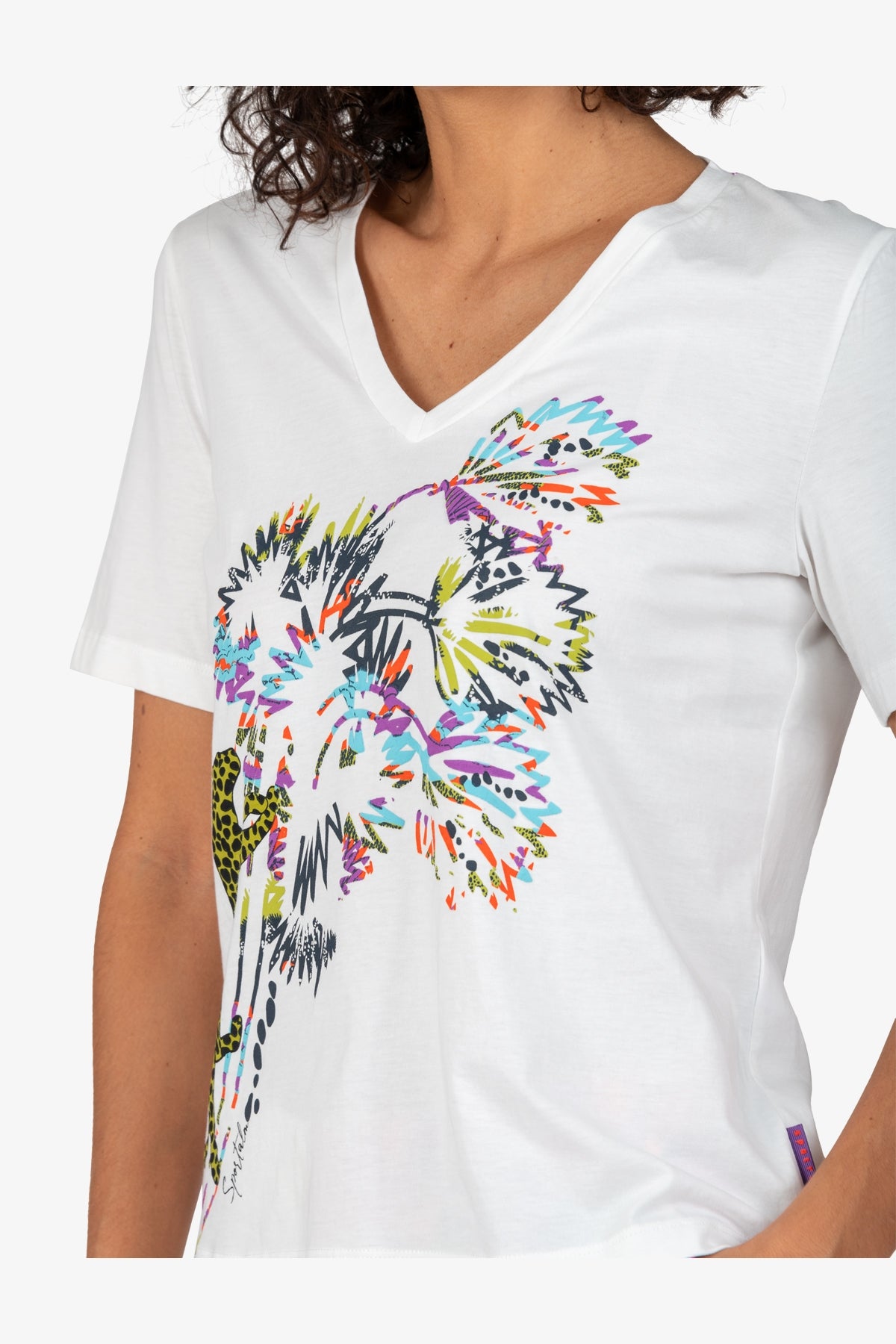 V-neck T-shirt