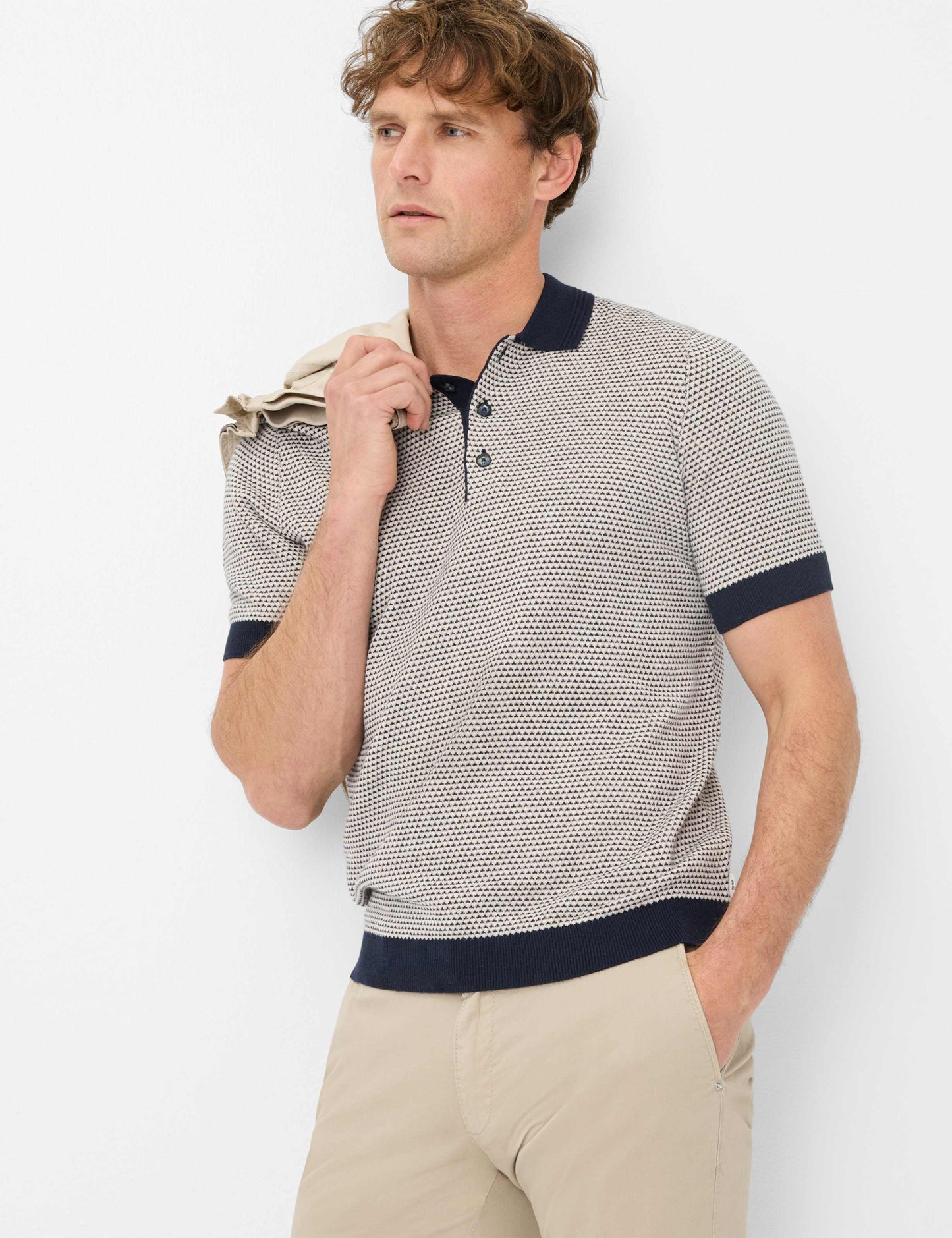 Jacquard: Knitted Polo in Cotton-Linen Mix