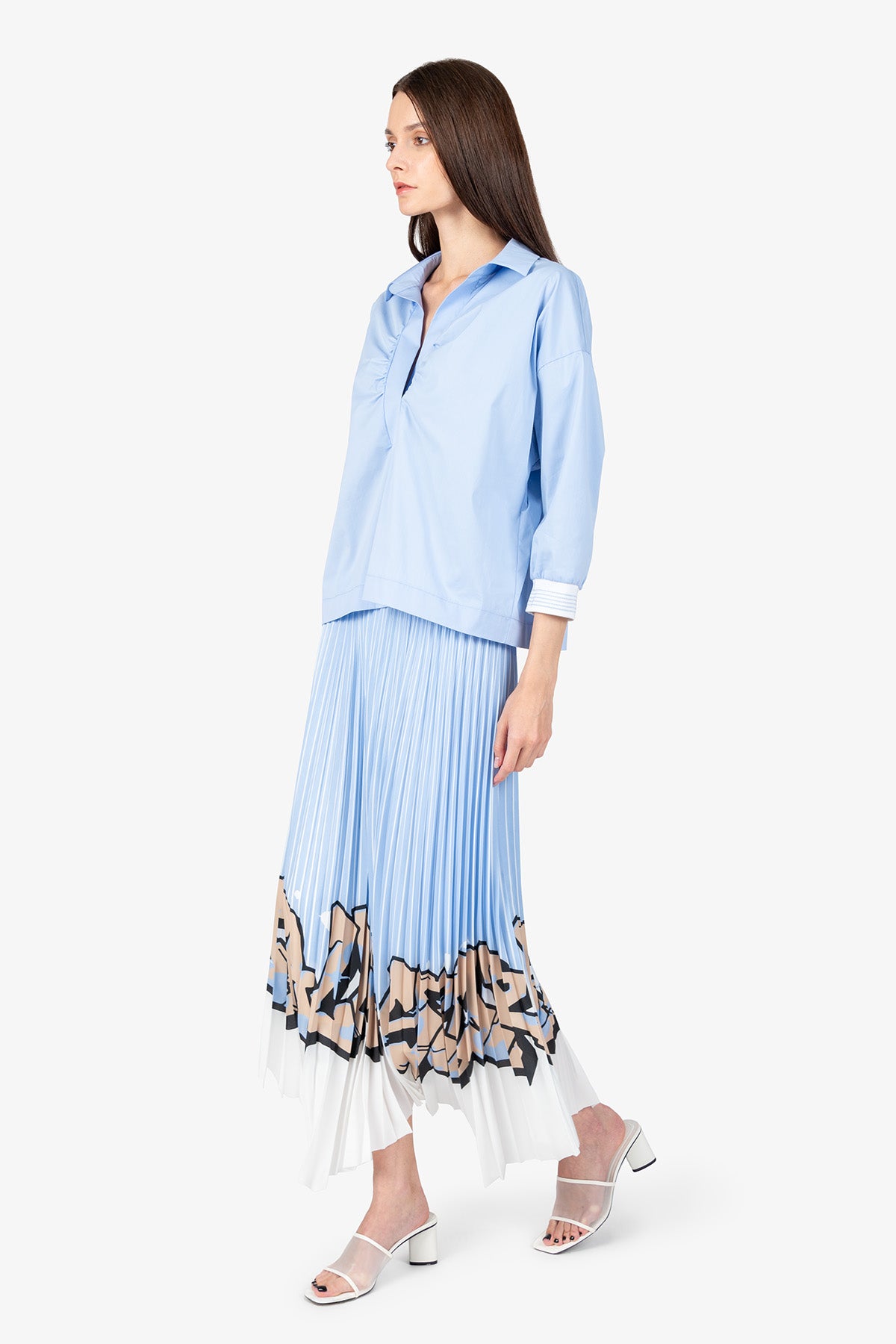 Short Blouse with Shirt Collar