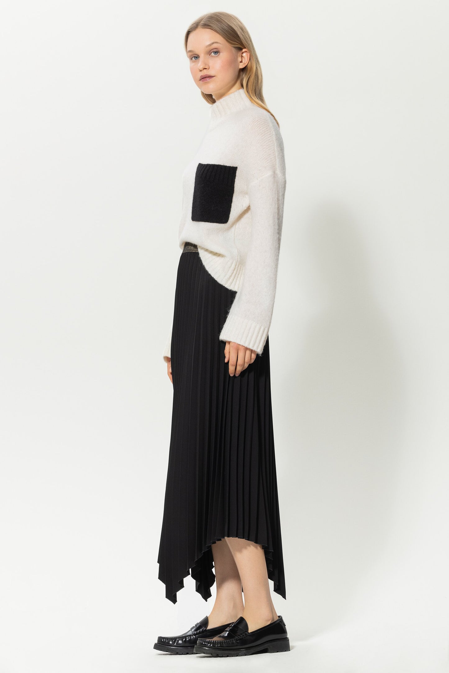 Pleated Skirt with Asymmetrical hem