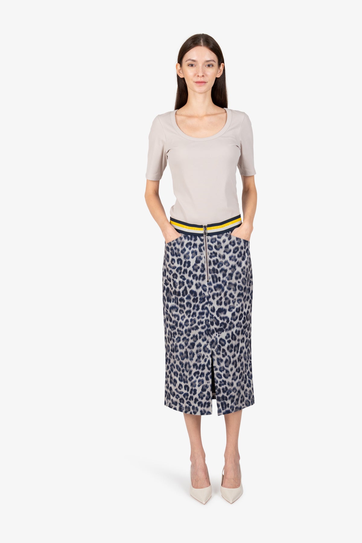 Narrow Skirt