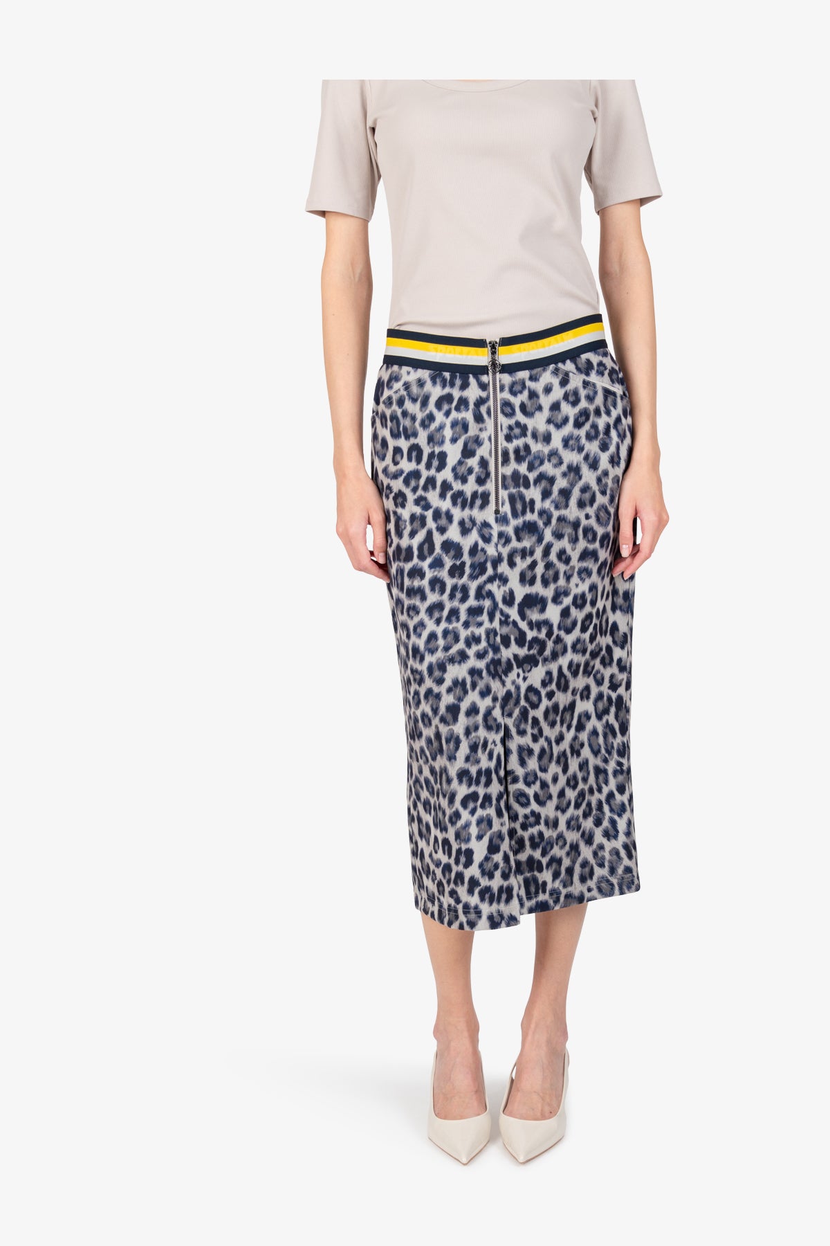 Narrow Skirt