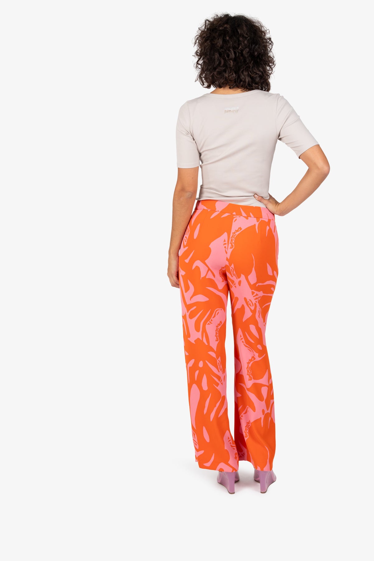 Wide-leg Trousers