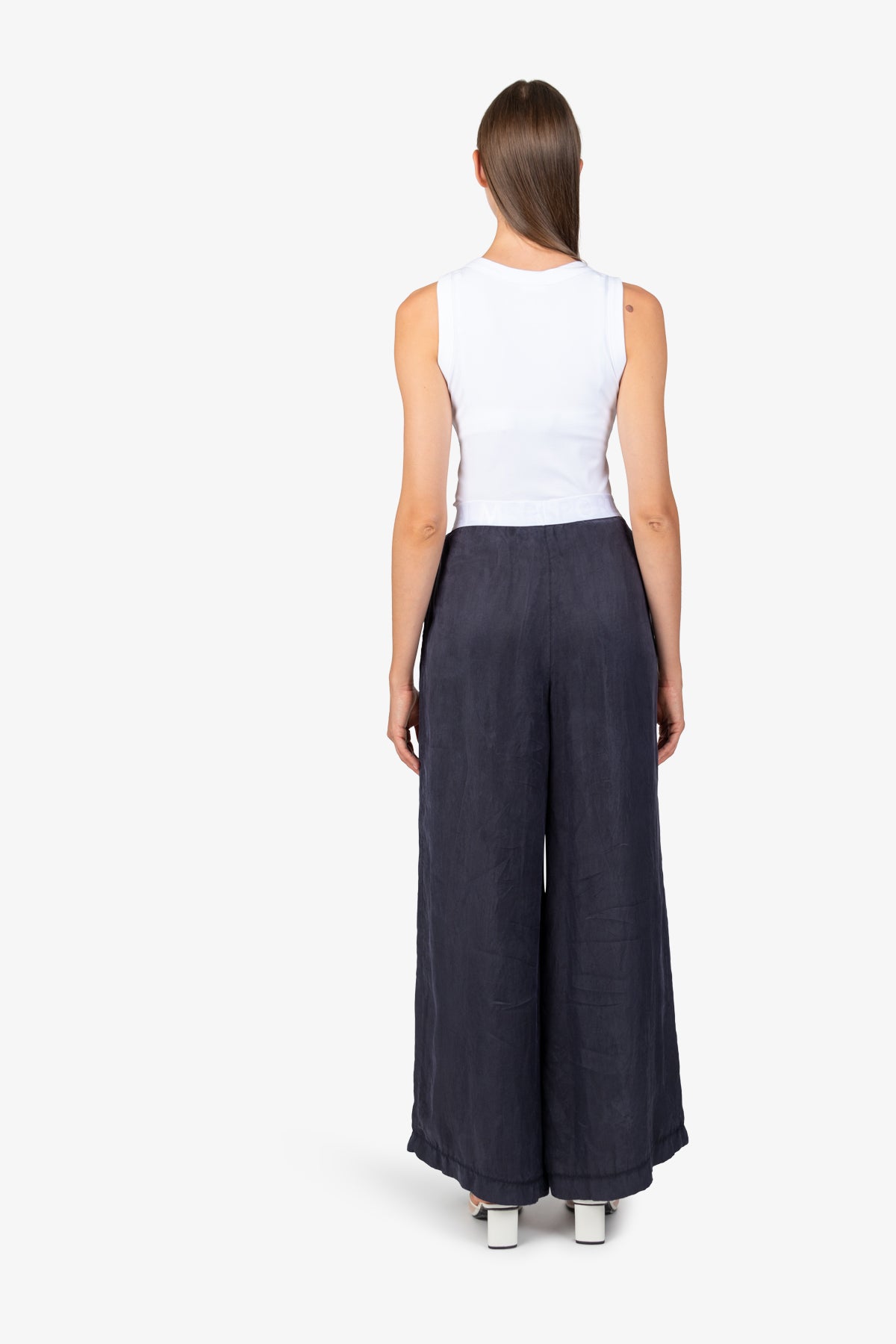 Trousers with Wide Legs