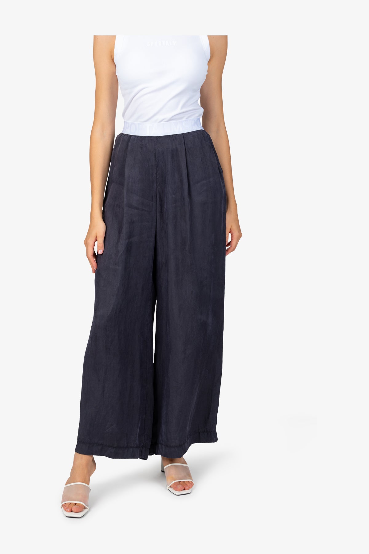 Trousers with Wide Legs