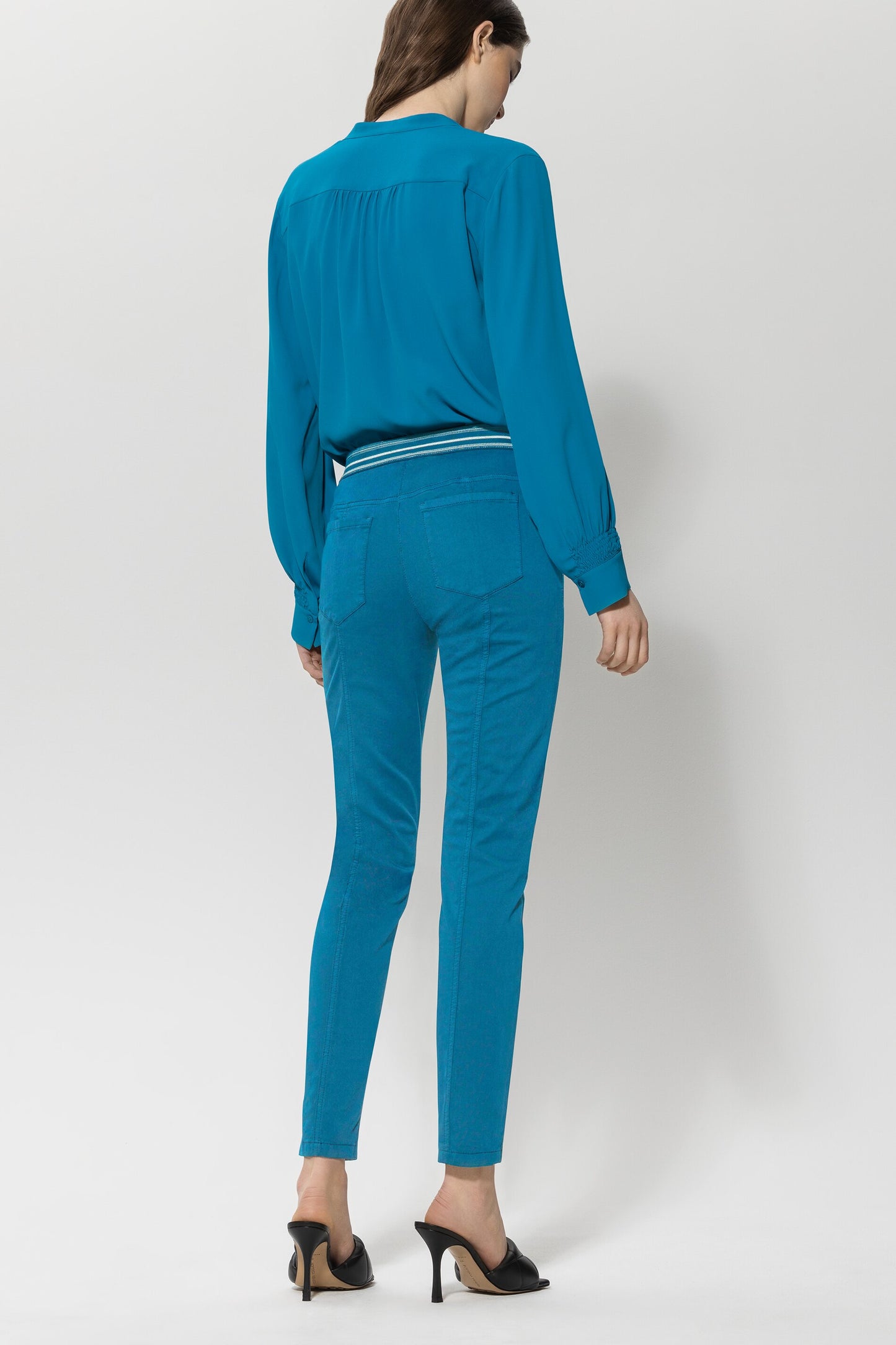 Skinny Jeans with Additional seams