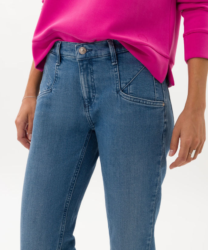 Five-Pocket-Jeans in Relaxter Silhouette