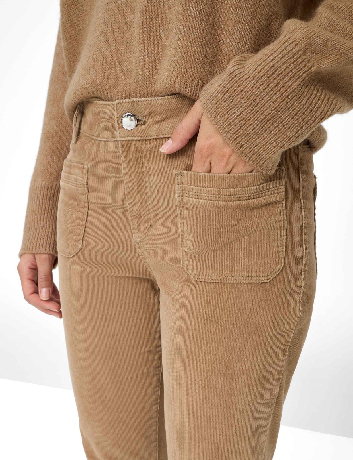 Cozy Corduroy: Pants in Slim Bootcut