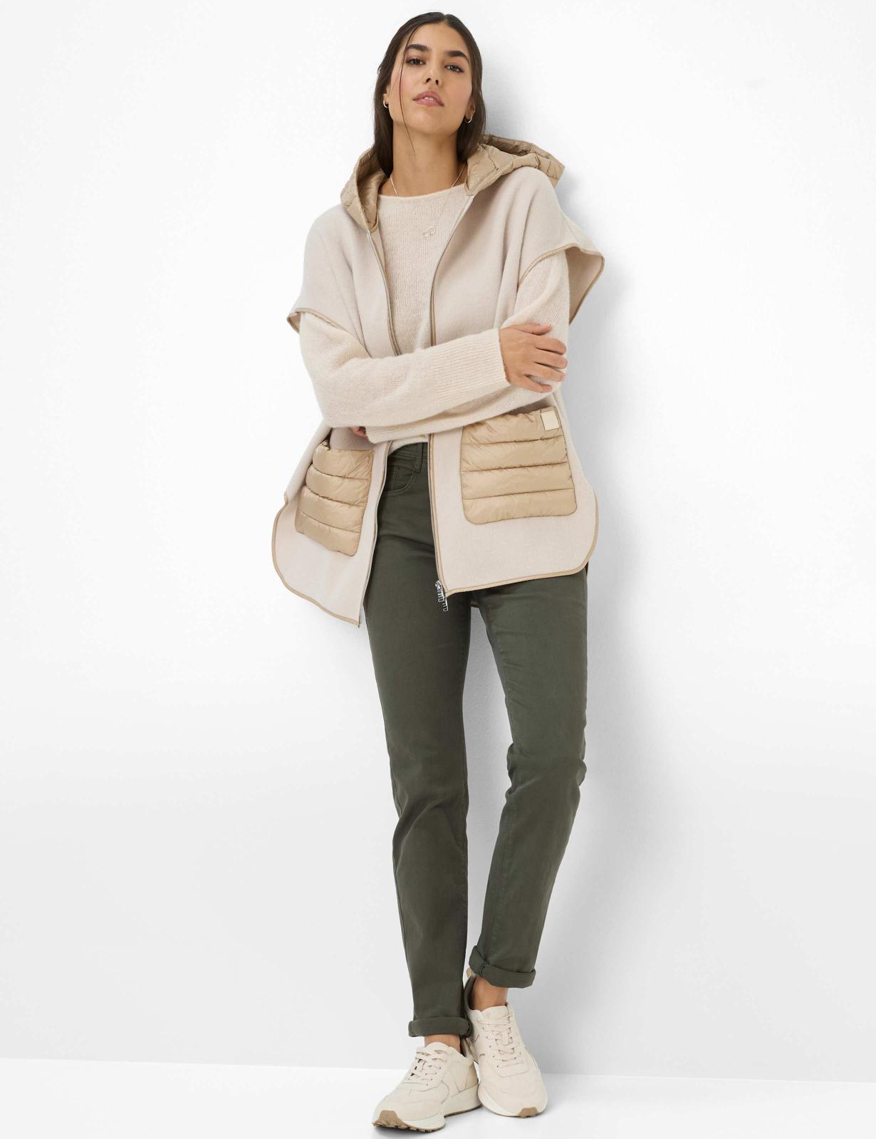 Premium Denim: Five-Pocket Jeans in Feminine Fit