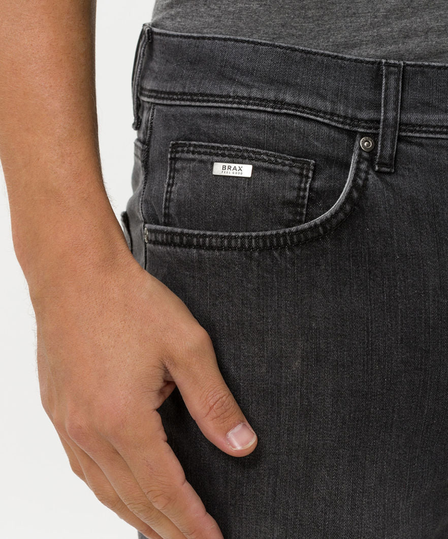 Modern Five-Pocket Jeans