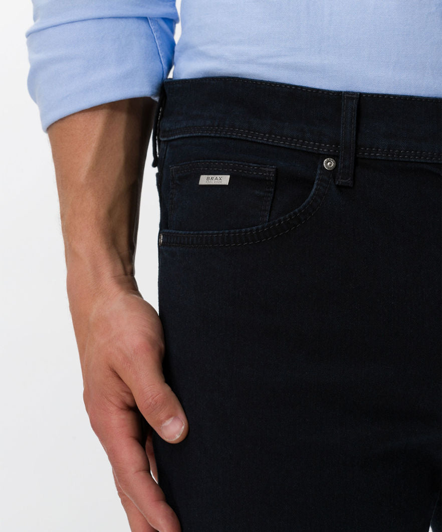Modern Five-Pocket Jeans
