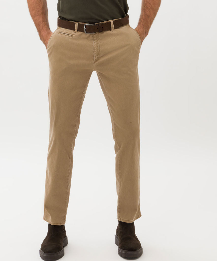 Hi-FLEX: Ultra-Elastic Slim Chinos