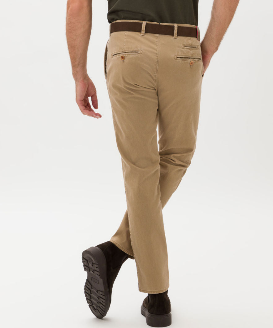 Hi-FLEX: Ultra-Elastic Slim Chinos