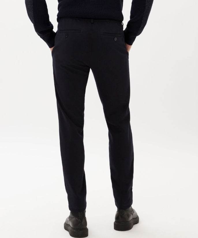 Jogpants in Sporty Look