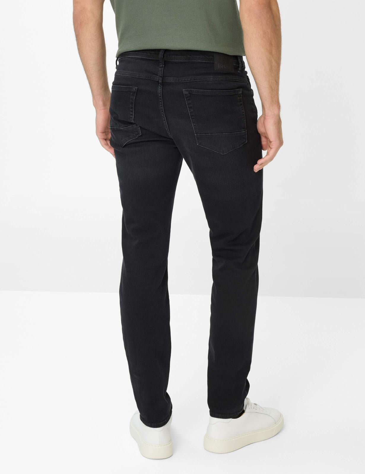 Denim: Five-Pocket Jeans in Slim Fit