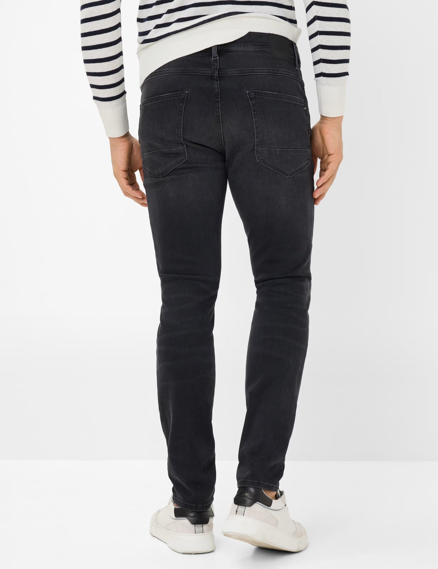 Denim: Five-Pocket Jean in Slim Fit