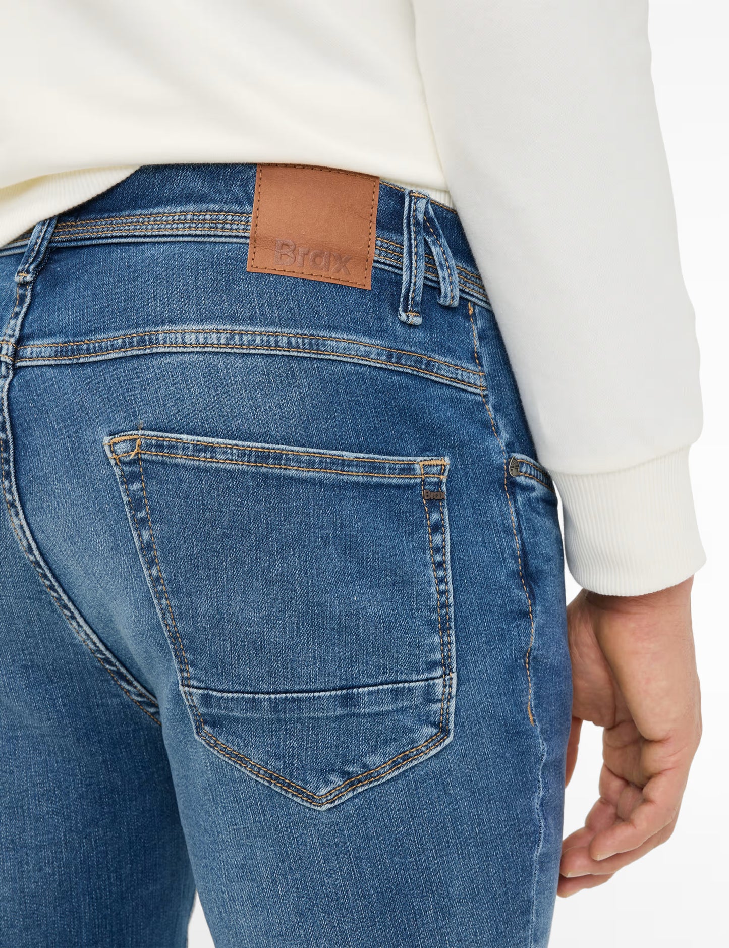 Denim: Five-Pocket Jean in Slim Fit