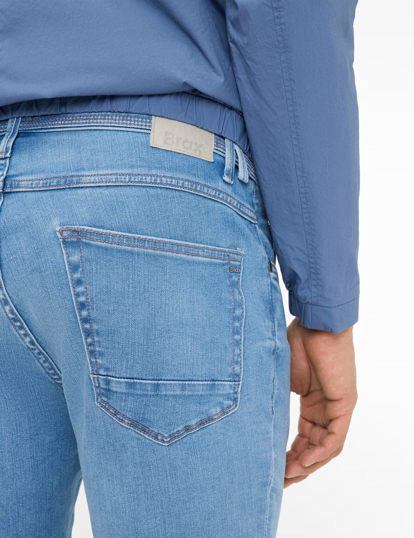 Denim: Five-Pocket Jean in Slim Fit