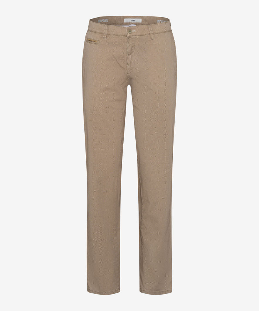 Slim Chinos Made from Hi-Flex Fibers