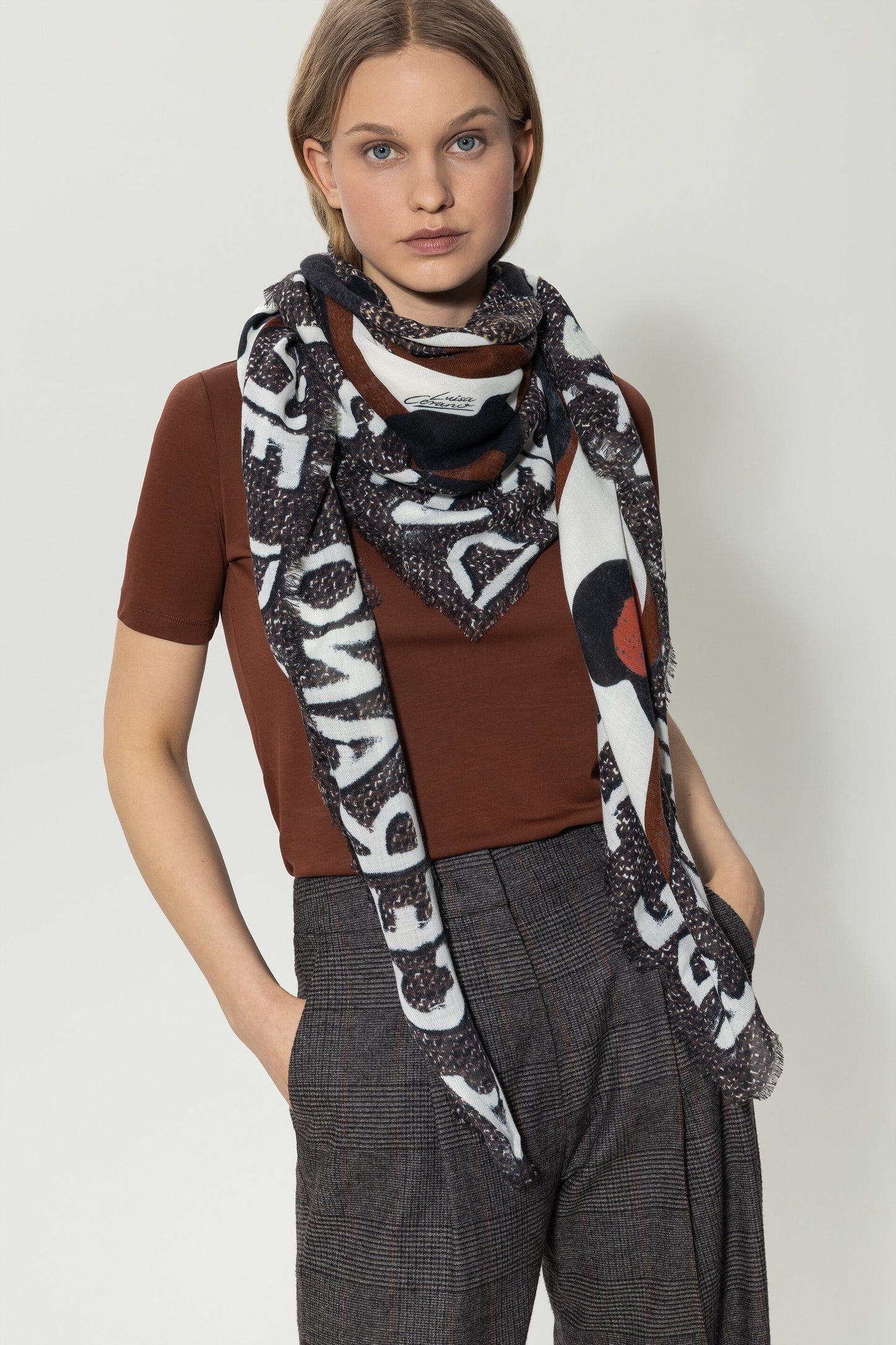 Large Scarf with Letter -Heart Print