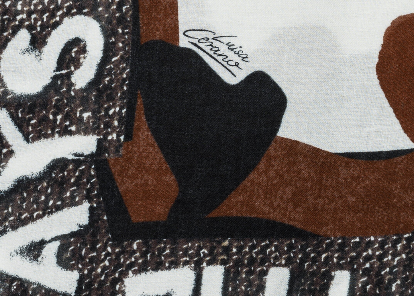 Large Scarf with Letter -Heart Print