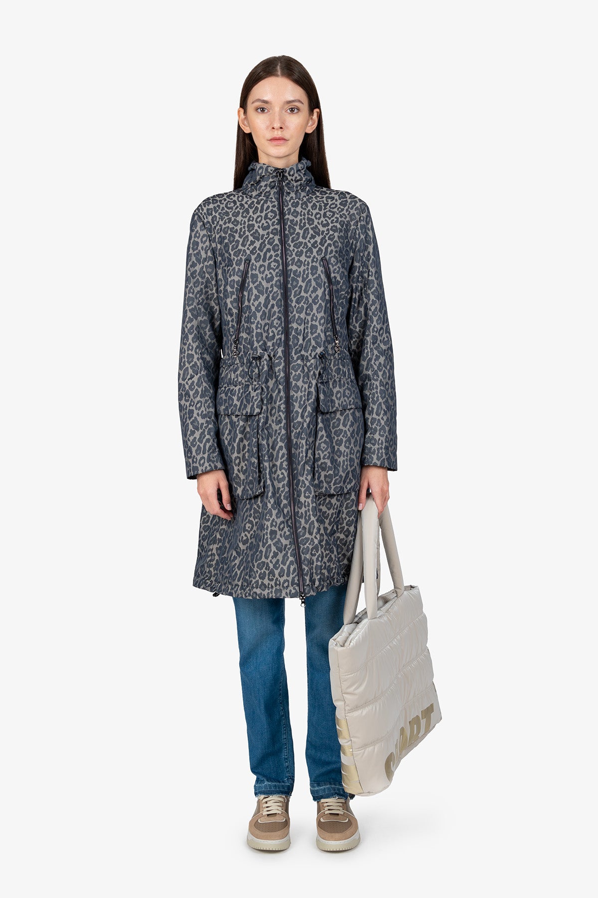 Shopping Bag with Letter Print