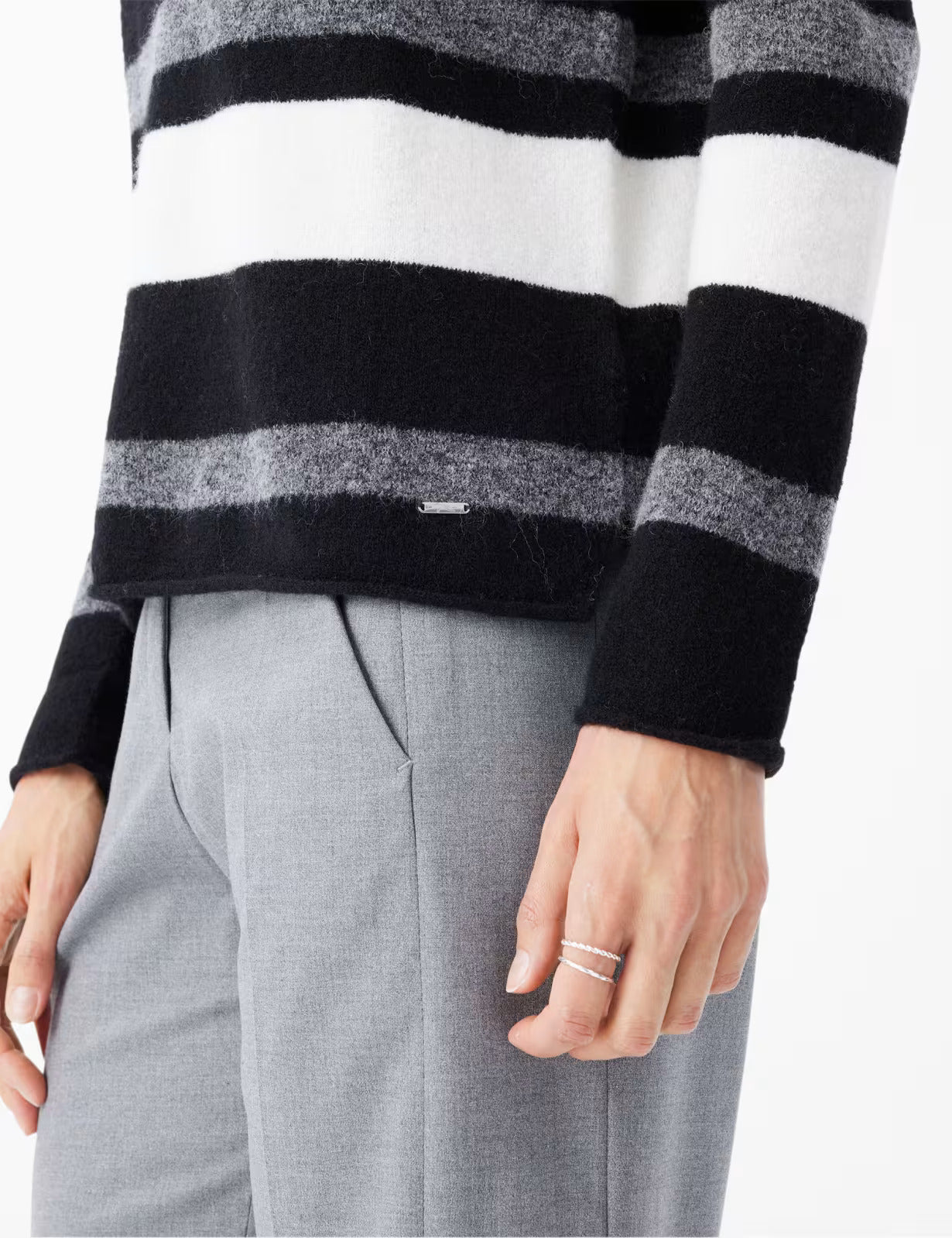 Knitted Sweater in Wool-polyamide Mix