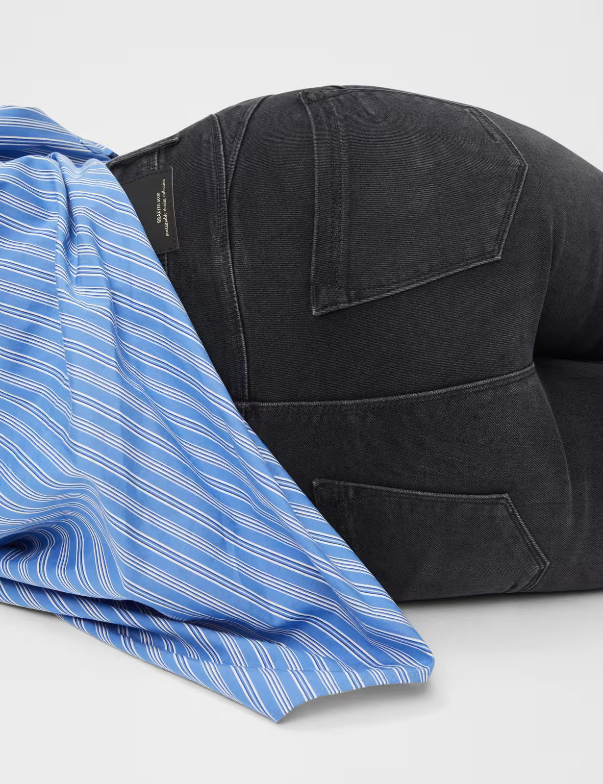 Free to Move: Five-pocket Jeans in Skinny Bootcut