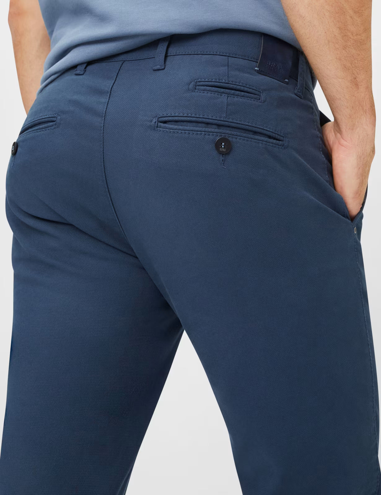 Hi-Flex Struktur: Flat-Front Pant in Modern Fit