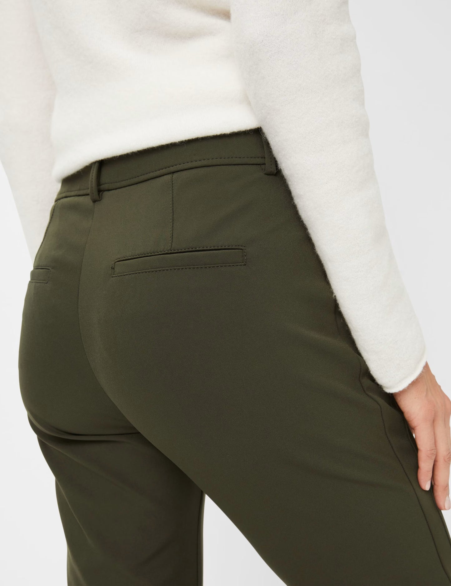 Clean Techno: Chinos in Regular Fit