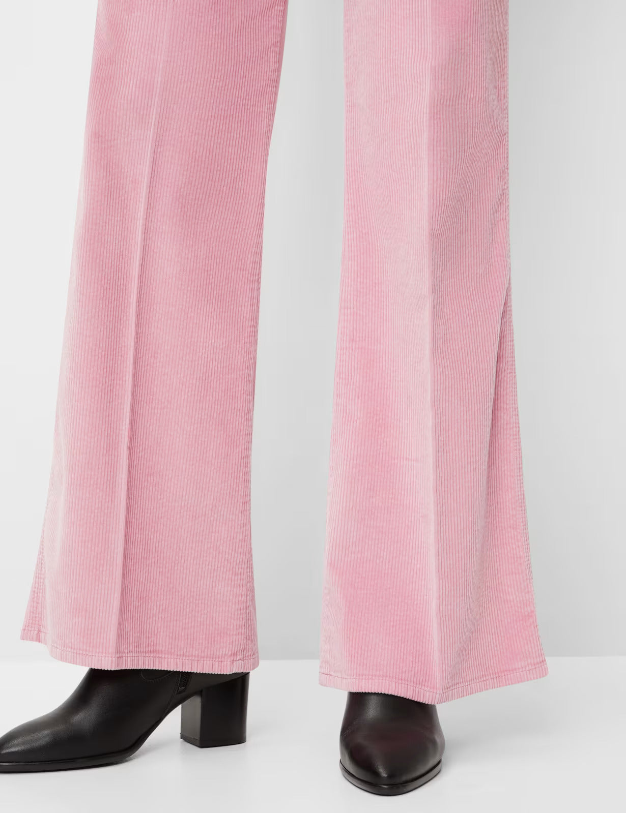 Corduroy: Five-Pocket Pants in Wide Leg