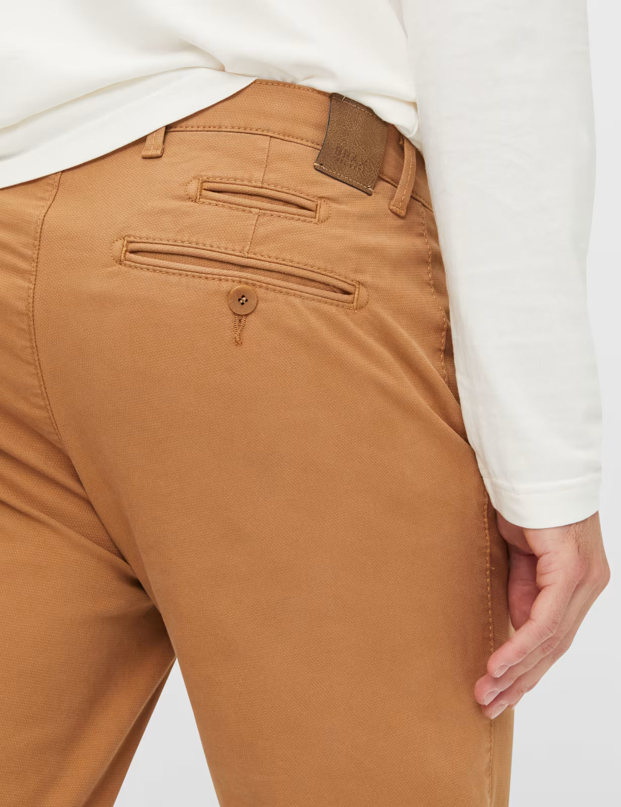 Hi-Flex Struktur: Flat-Front Pant in Modern Fit