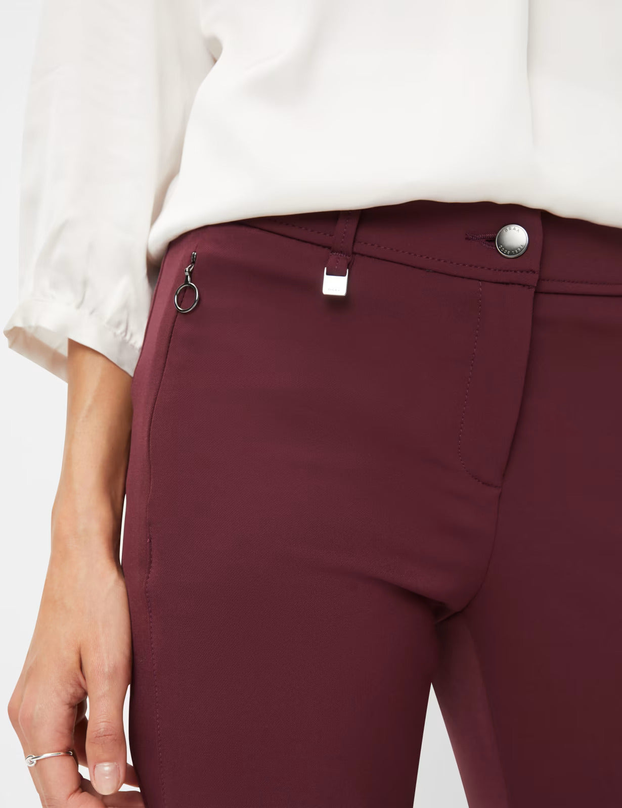 Clean Techno: Chinos in Regular Fit