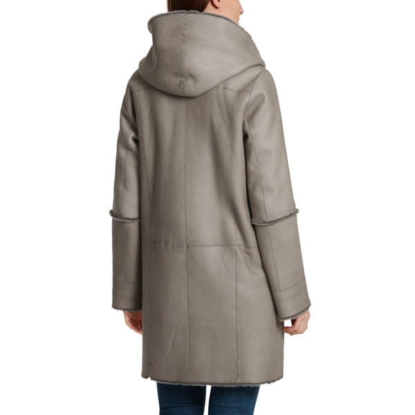 Reversible fur intergrated coat