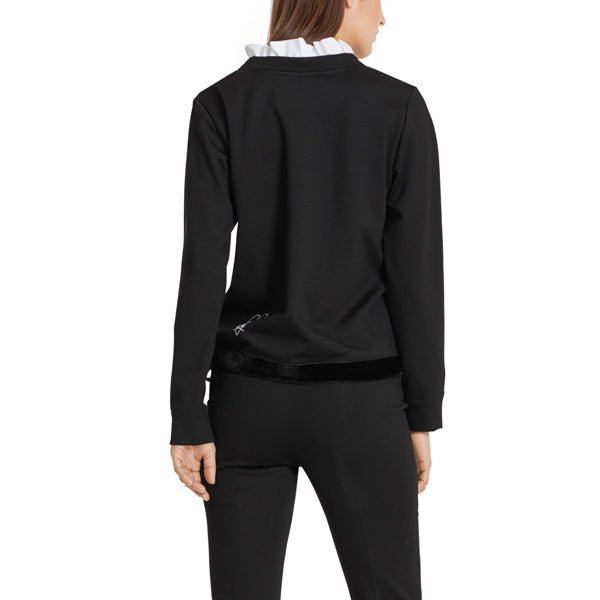 Sweatershirt with cat pattern